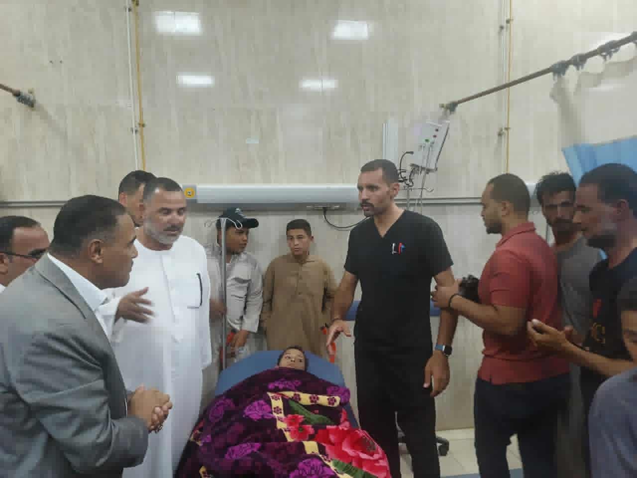 محافظ مطروح يلتقي النقابات لتعزيز الشراكة المجتمعية