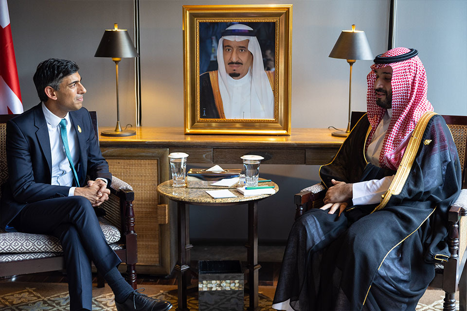 ولي العهد السعودي يتلقى رسالة من رئيس وزراء التشيك