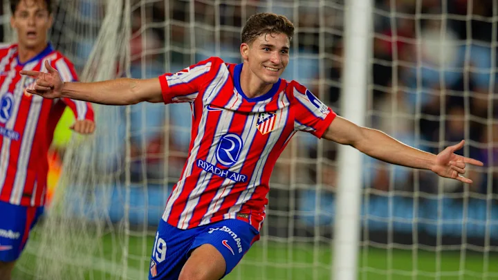 ألفاريز يرغب في الانتقال إلى برشلونة