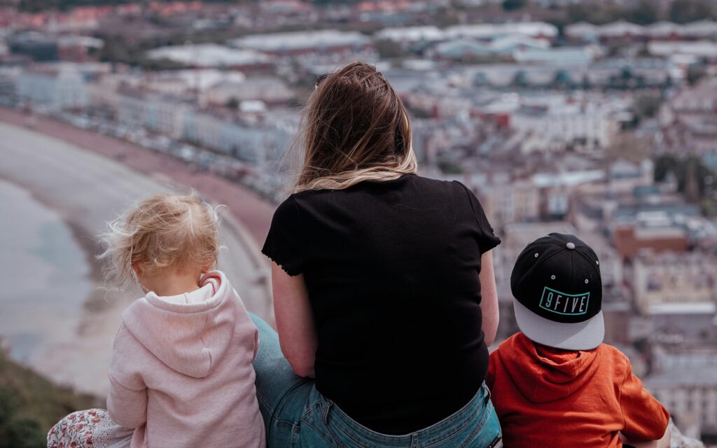 Défis de l'immigration : immigrants perçus comme étrangers