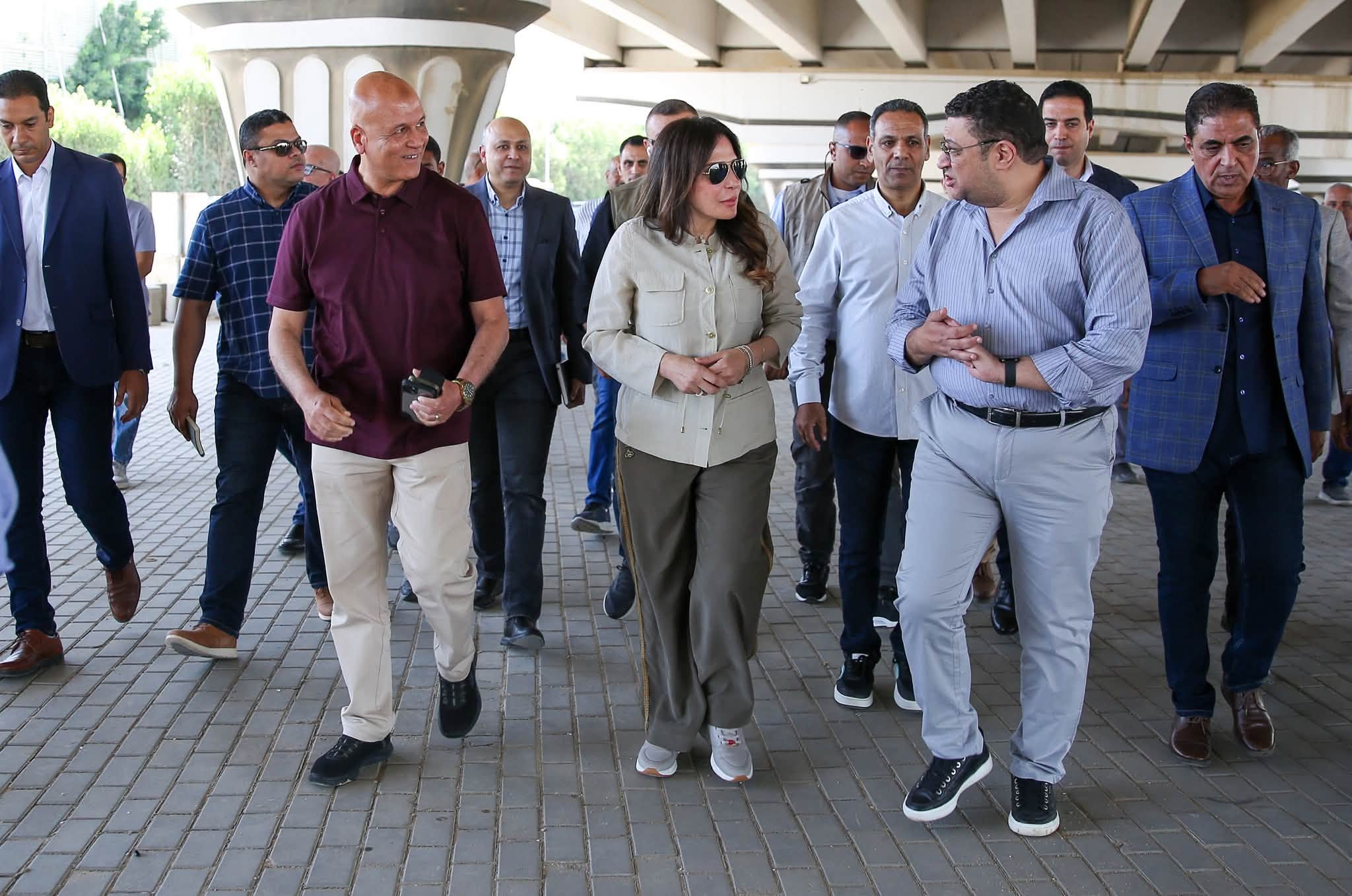 تفقد وزيرة الإسكان أعمال ربط الصرف الصحي بالقاهرة الجديدة
