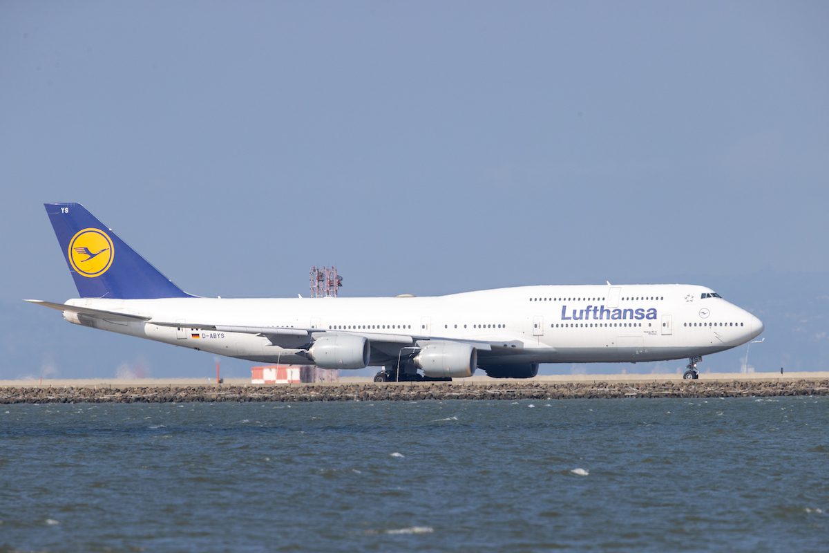 Lufthansa plans to freeze flights due to declining demand