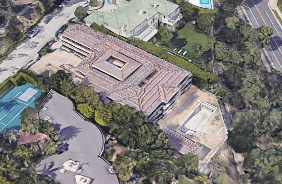 إلغاء عرض بيع قصر كريس برات وكاثرين شوارزنيجر