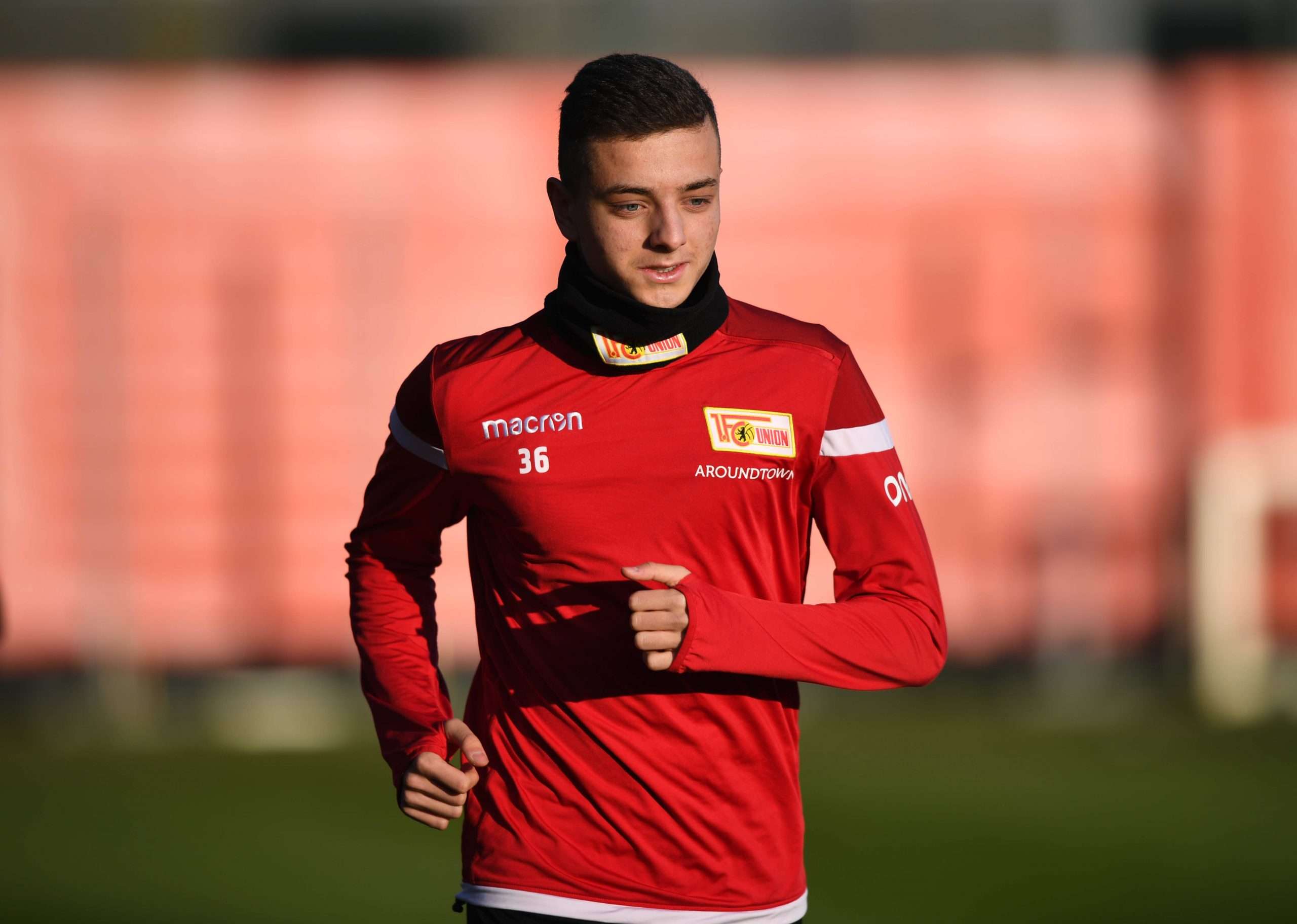 Barcelona kontaktiert Agenten von Vysnjik Aslani