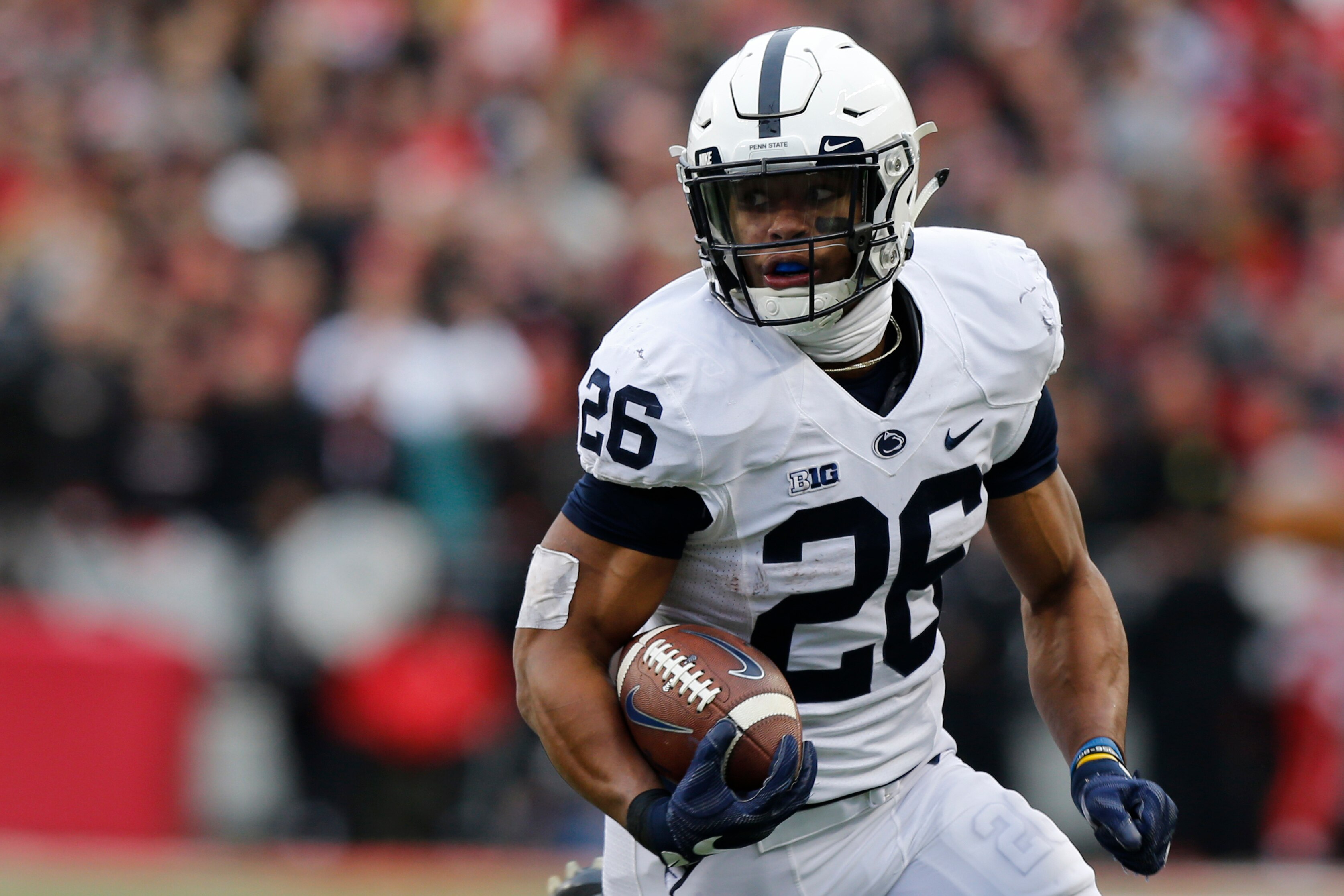 جولة اختيار اللاعبين في دوري NFL: من يتصدر القائمة؟