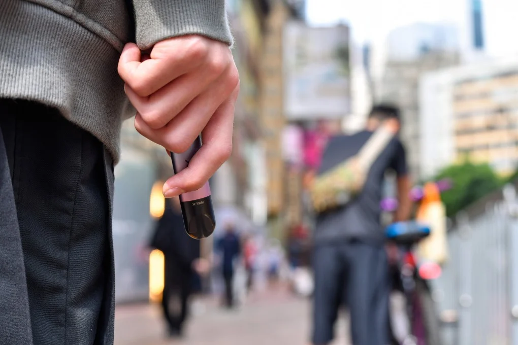 حظر السجائر الإلكترونية في هونغ كونغ وتأثيره على المدخنين