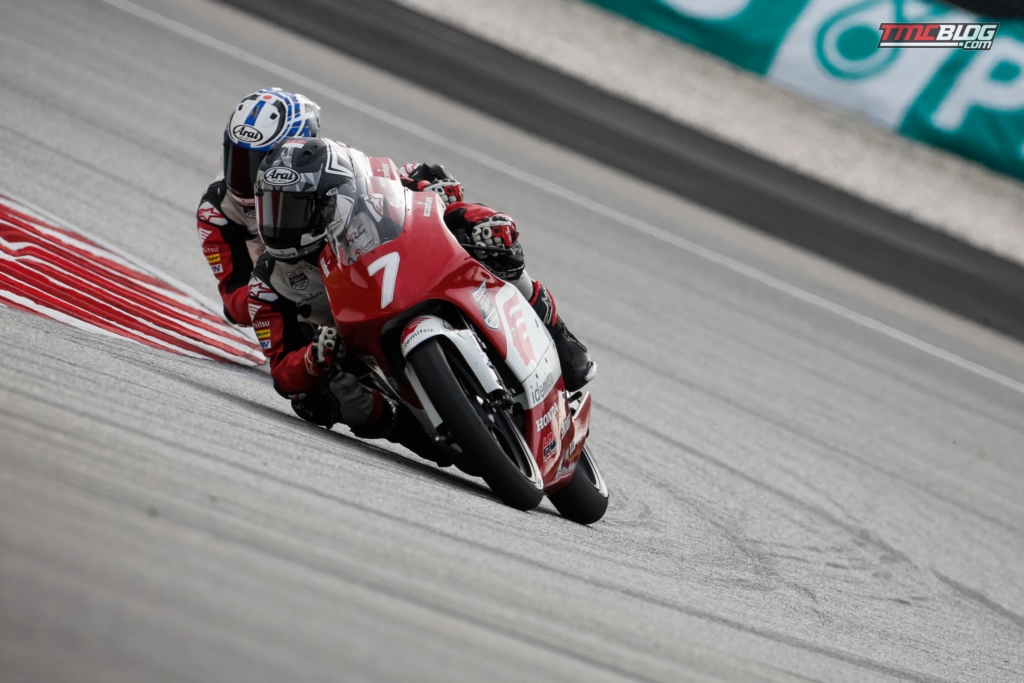 فيدا براتاما يتألق في Moto3 ويقترب من Rookie of The Year