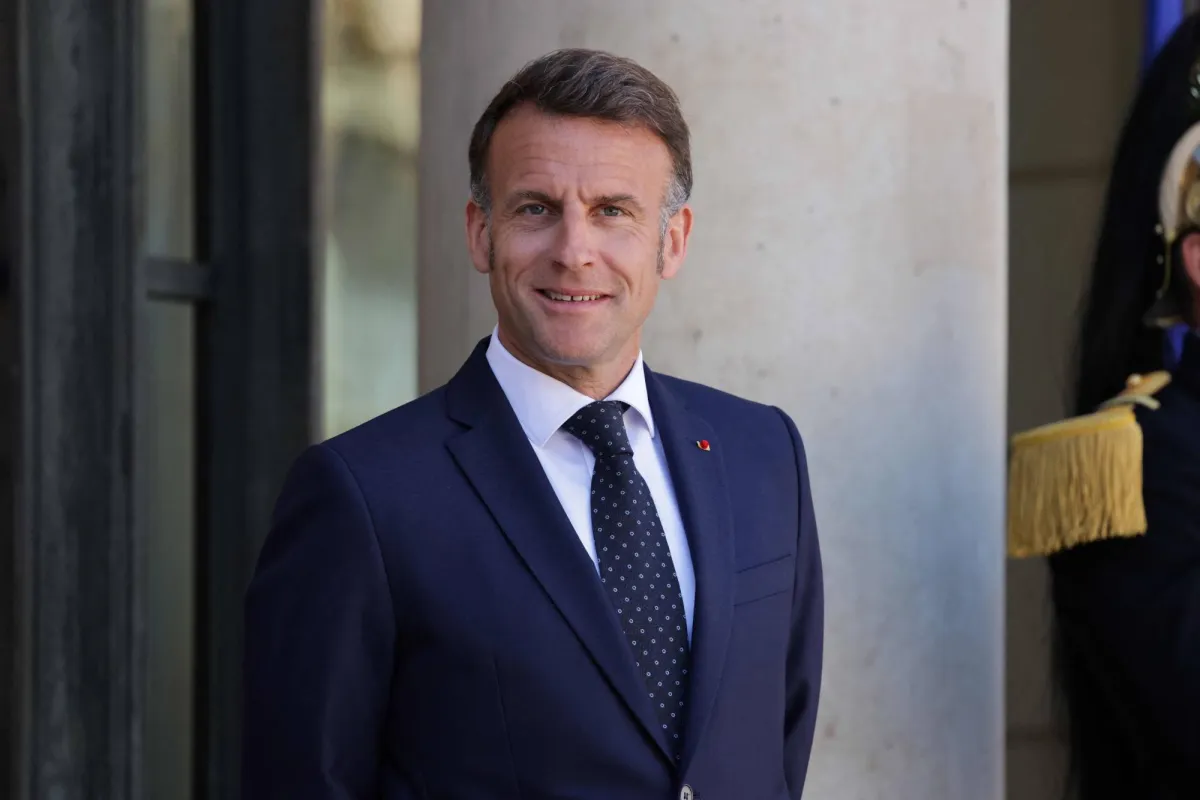 ماكرون يؤكد أهمية وقف إطلاق النار في اتصالاته
