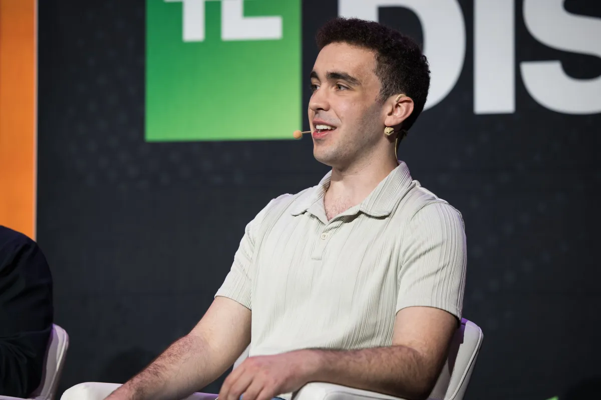 Fizz Social App Achieves Unexpected Success in Saudi Arabia