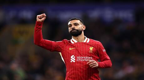 الاتحاد المصري يطمئن على صلاح بعد إصابته