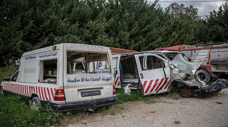 استهداف المسعفين اللبنانيين: وزير الصحة يدين الانتهاكات الإسرائيلية