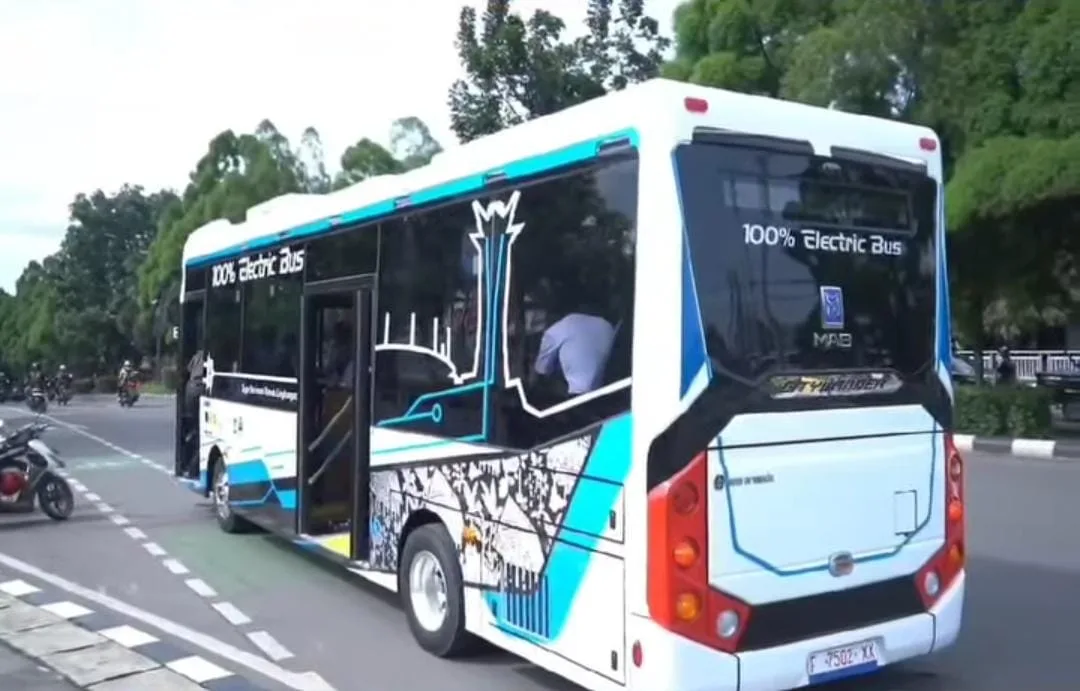 12 مليار روبية سنوياً لتشغيل حافلات كهربائية في بوجور