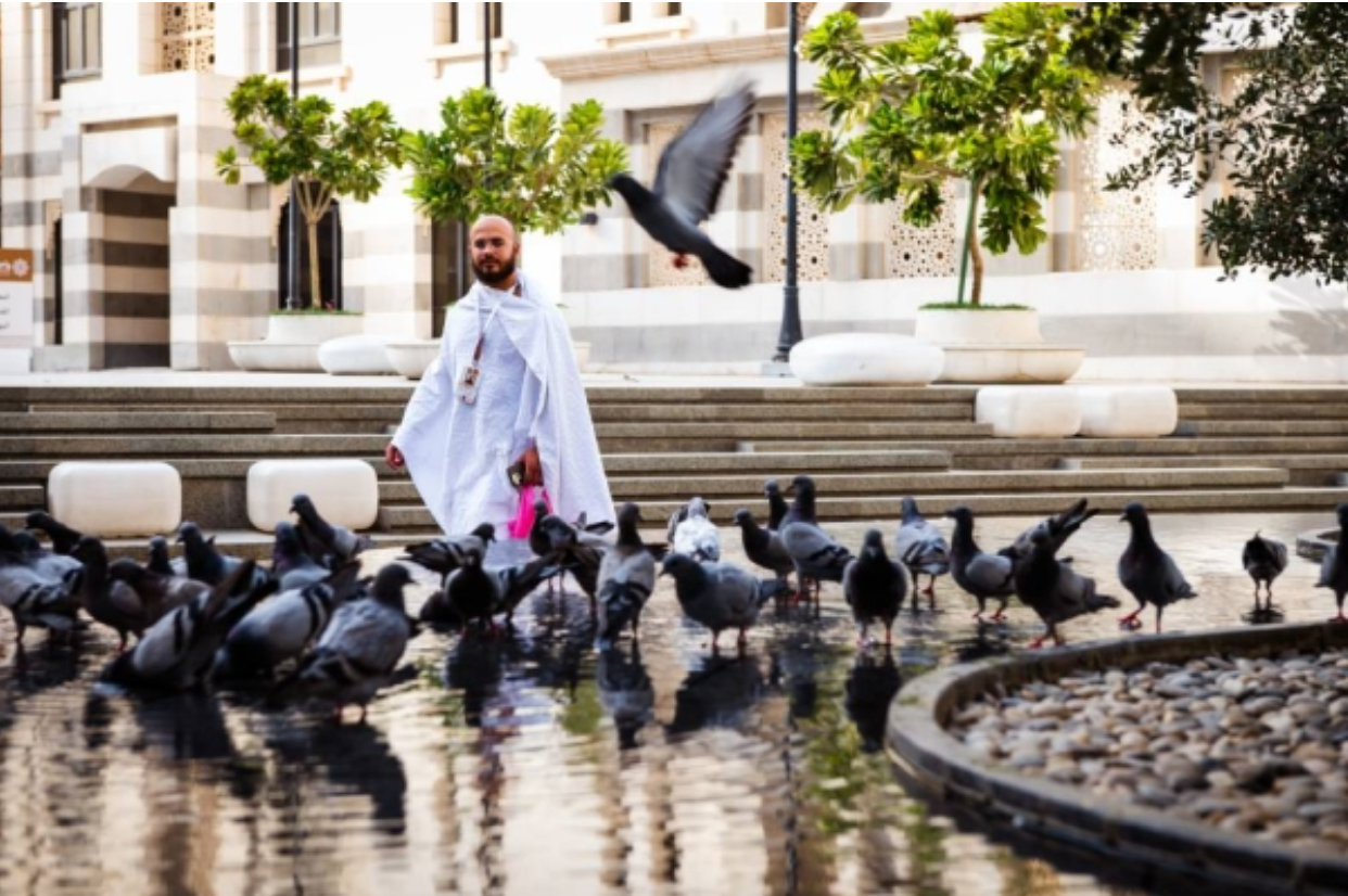 مراقبة حجاج بنغلاديش خلال موسم الحج