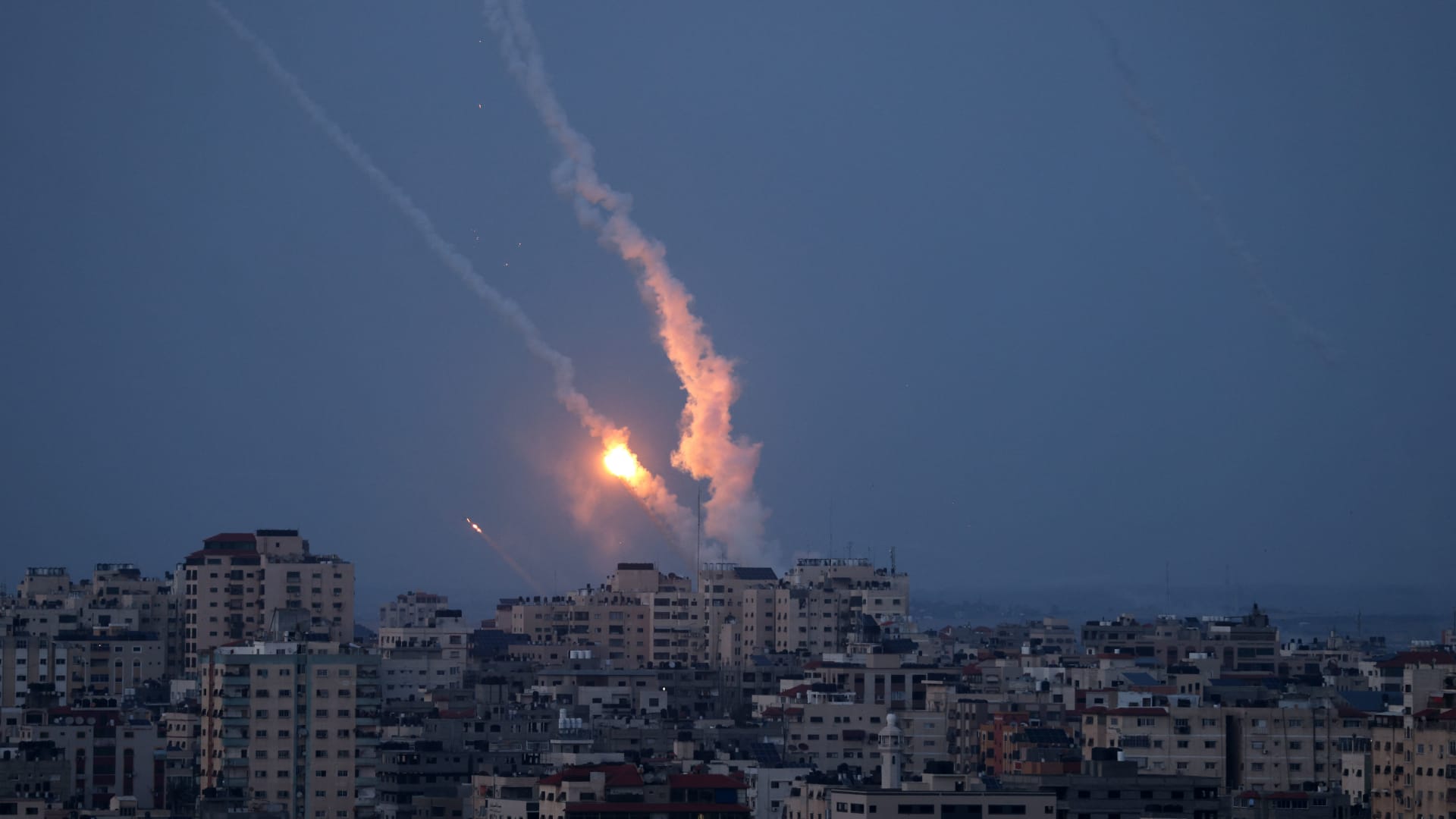 Israel Serang Infrastruktur Lebanon dengan Hukuman Kolektif