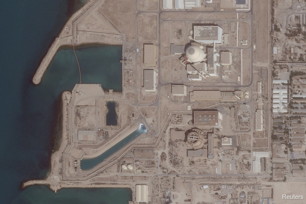 Shell Hits Iran's Bushehr Nuclear Power Plant