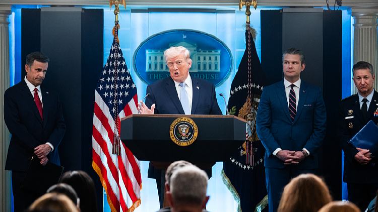 ترامب يهدد إيران بإجراءات صارمة