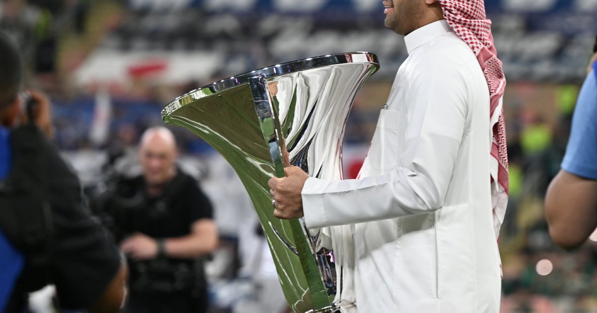 تيسير الجاسم يتلقى تكريمًا قبل نهائي دوري أبطال آسيا