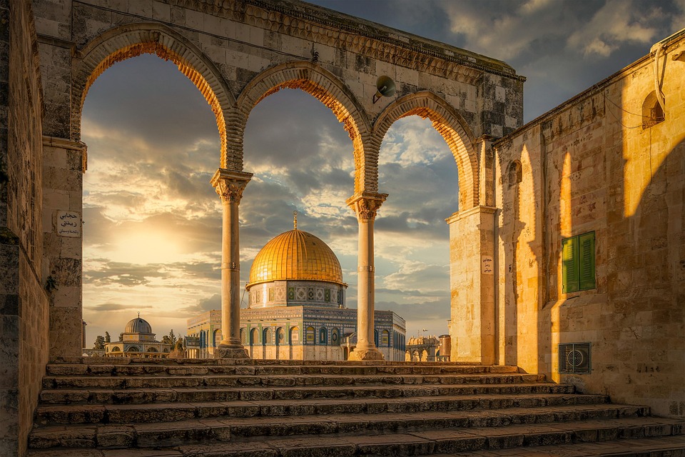 Closure of Al-Aqsa and Church of the Holy Sepulchre Continues