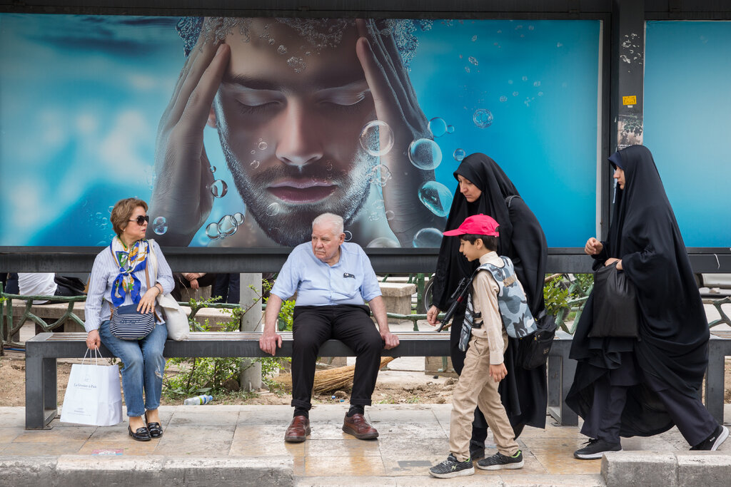 ترامب يكشف عن رسائل إيرانية تطالب بالحرية