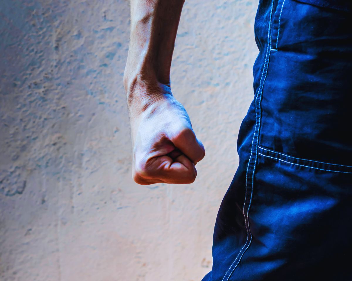 Retrait des accusations d'agression avant le procès : questions juridiques