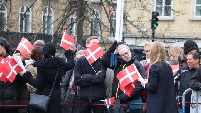 الدنمارك تتصدر السعادة العالمية بفضل العلاقات الاجتماعية