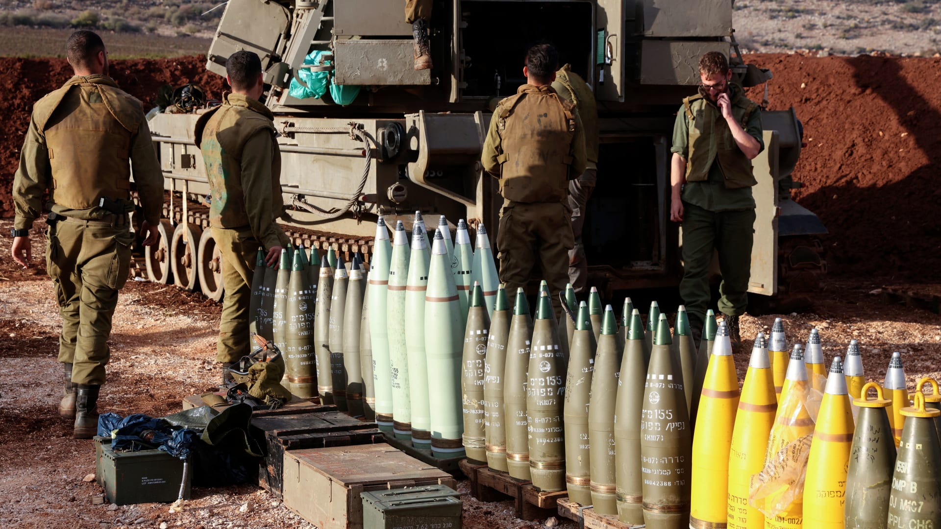 Sound alarms in Israel after missile attacks from Iran