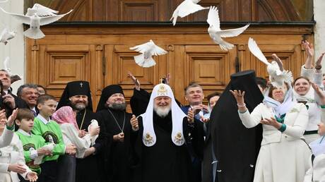 إطلاق الحمام الأبيض في الكرملين بمناسبة عيد البشارة