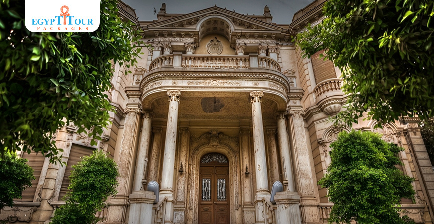 تشميع 27 محلًا في أسيوط لمخالفتها قرارات الغلق