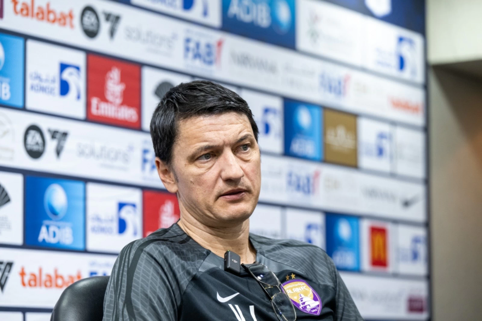 العين الإماراتي يمدد عقد مدربه إيفيتش حتى 2028