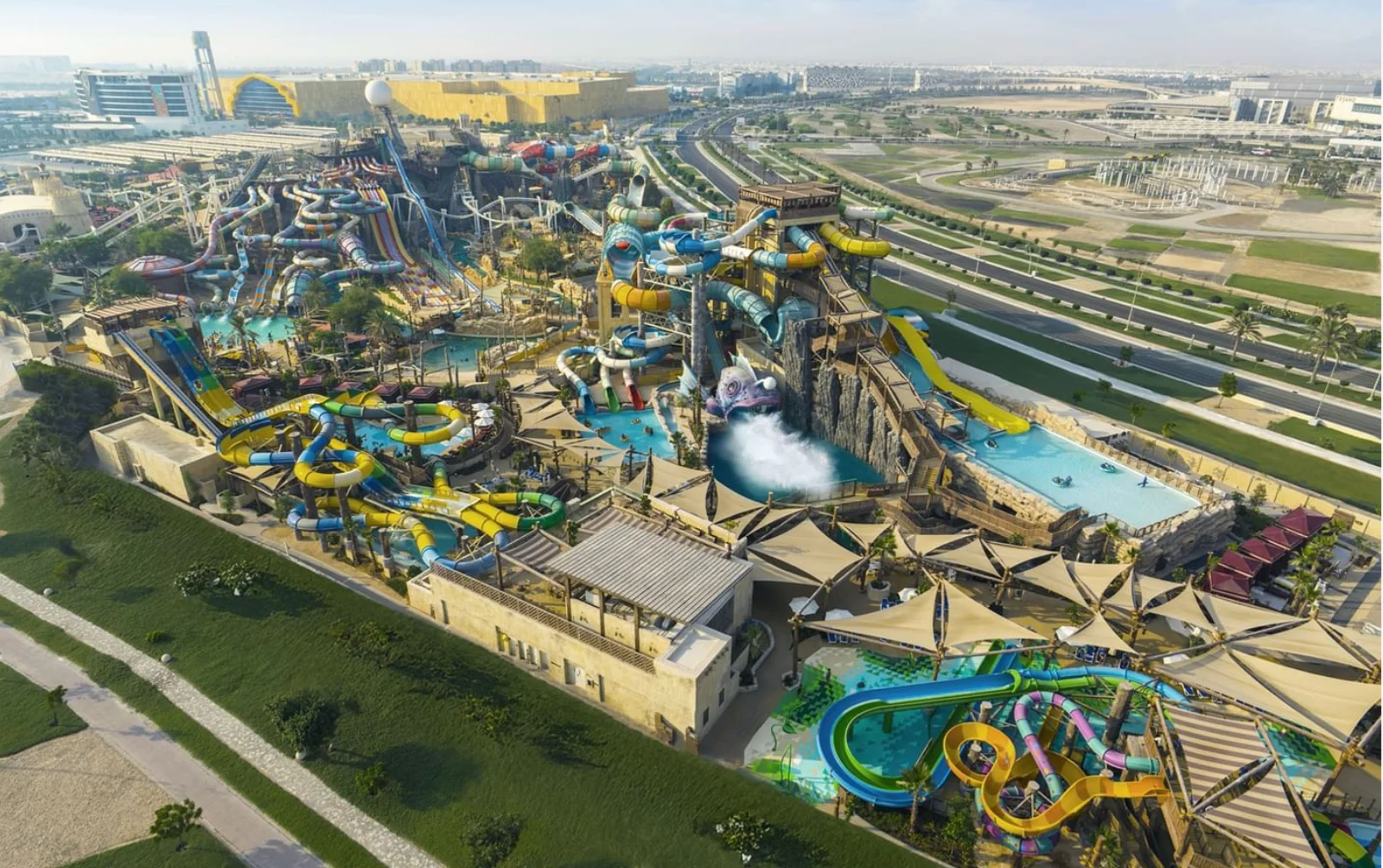 افتتاح توسعة ياس ووتروورلد الجديدة في أبوظبي