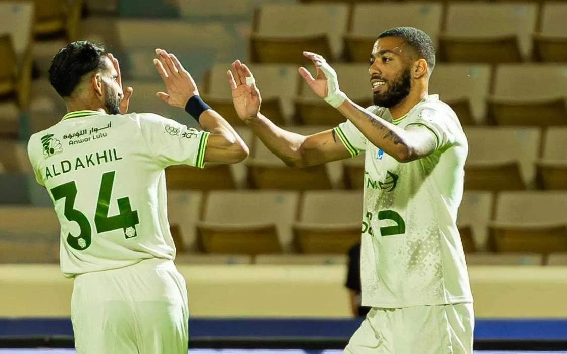 تعادل نيوم والحزم في دوري روشن السعودي