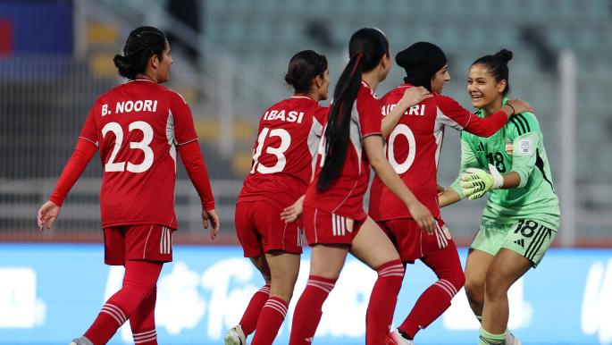 فيفا يفتح باب تمثيل لاعبات أفغانستان