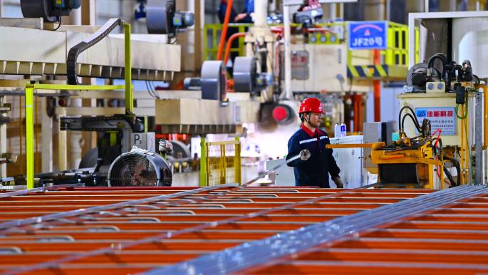 توقعات ببيع شحنات من خام الألمنيوم في الإمارات