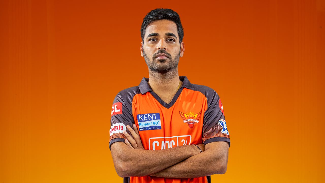 بوفنيسوار كومار يسجل رقماً قياسياً في IPL