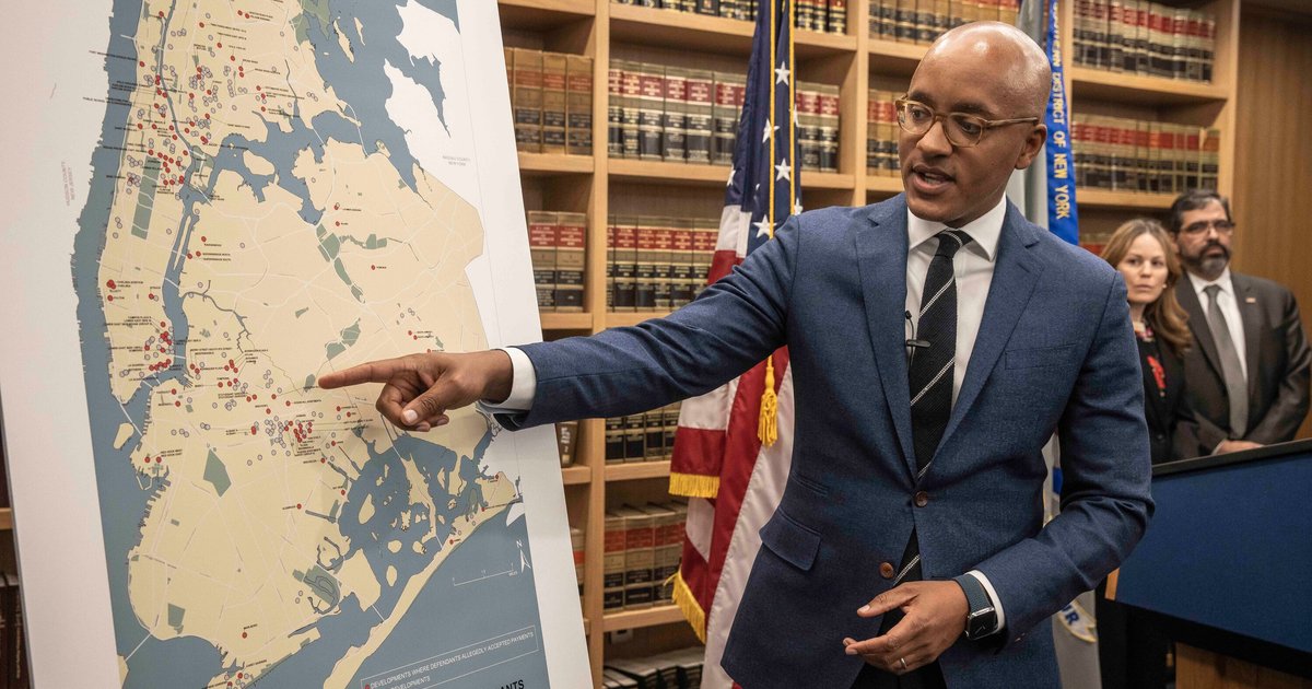 تحقيقات في فساد مشروع إسكان في إندونيسيا