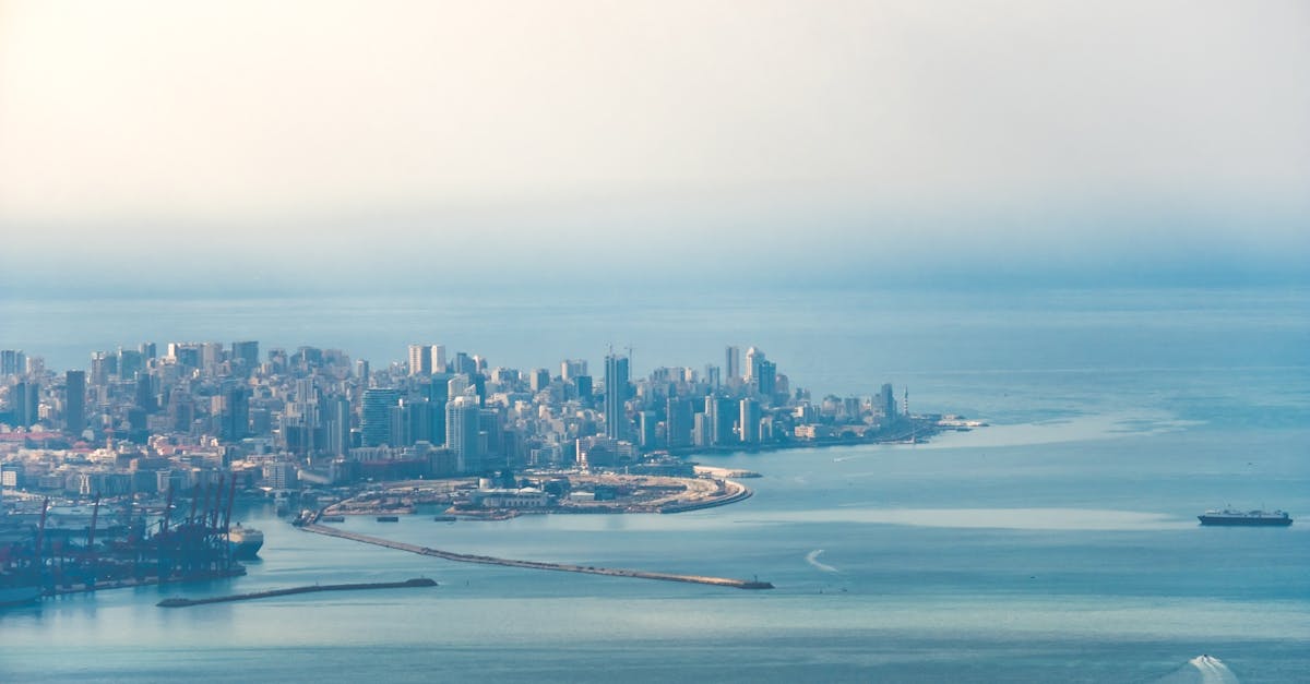 الاحتلال الإسرائيلي يشن هجومًا على لبنان