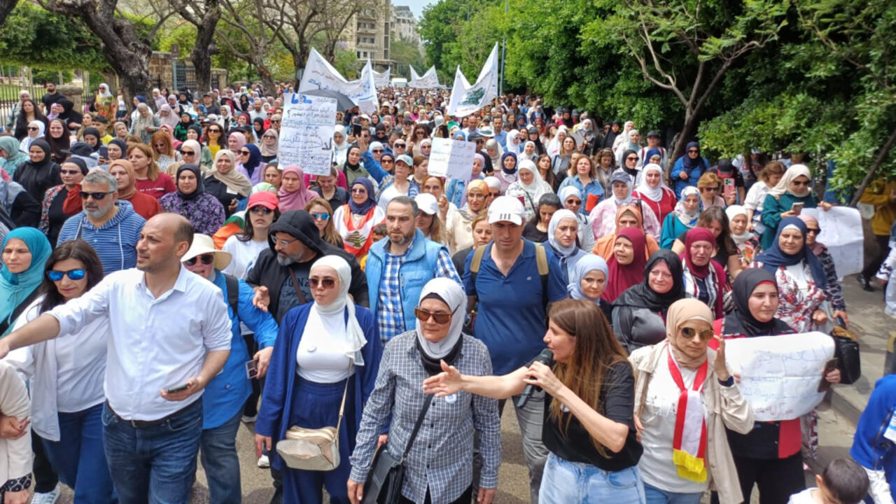 تدهور مستوى معيشة المعلمين في فرنسا