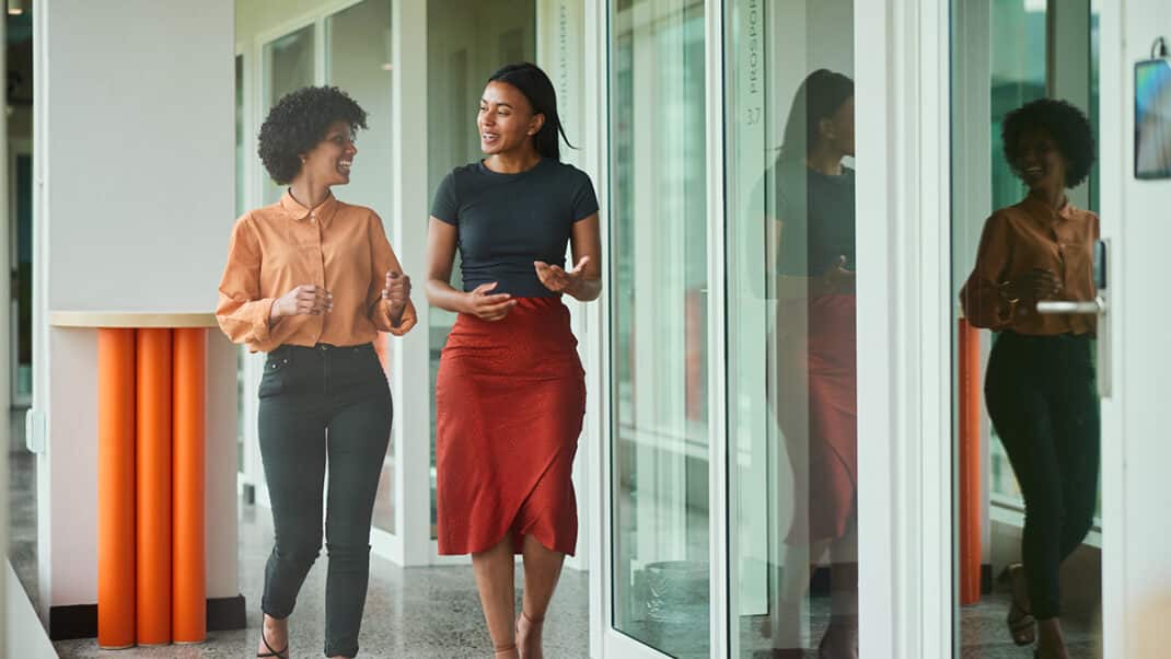 تأملات في السيارة: لحظات من الهدوء بعد يوم طويل