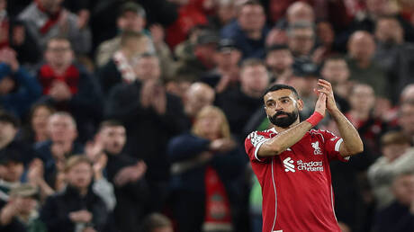 انتقال محمد صلاح إلى الهلال السعودي