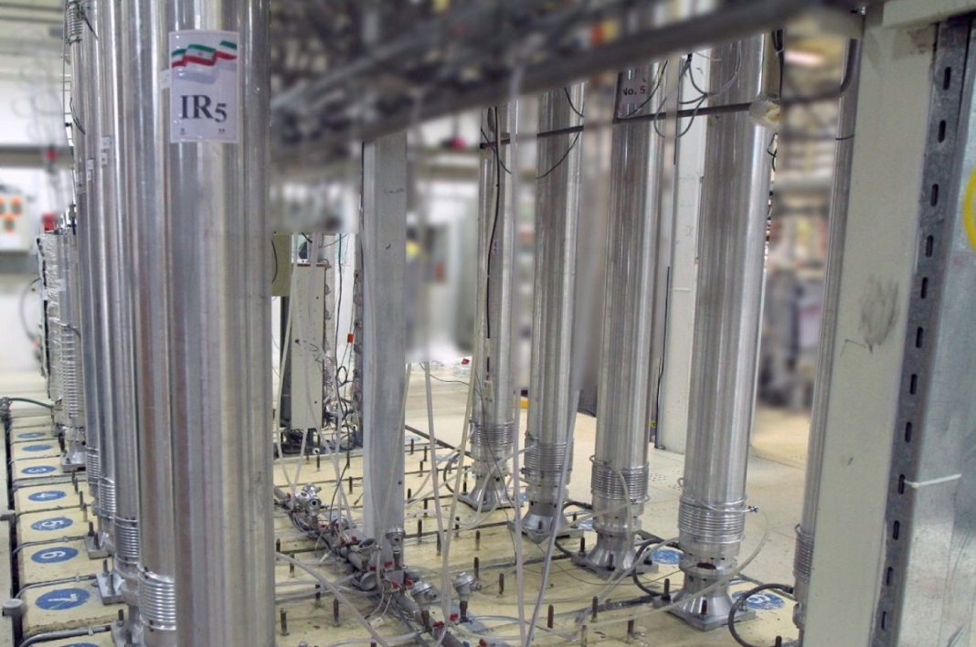 إيران تؤكد استمرار تخصيب اليورانيوم وسط مخاوف من تصعيد جديد