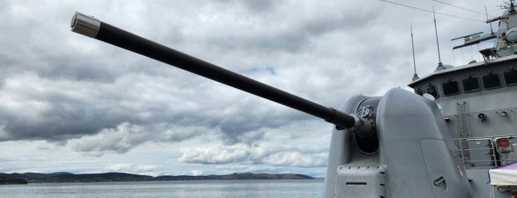 إيران تغلق مضيق هرمز احتجاجًا على مجازر لبنان