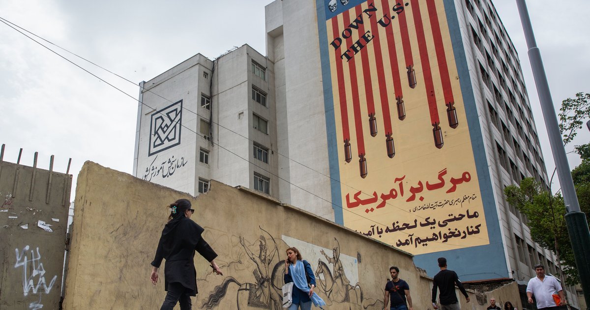 Diplomatic Solutions to Iran's Nuclear Crisis