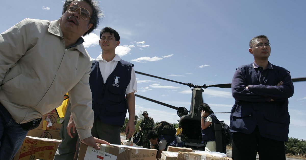 فيضانات آتشيه: انهيار جسرين مؤقتين وعزل قرى