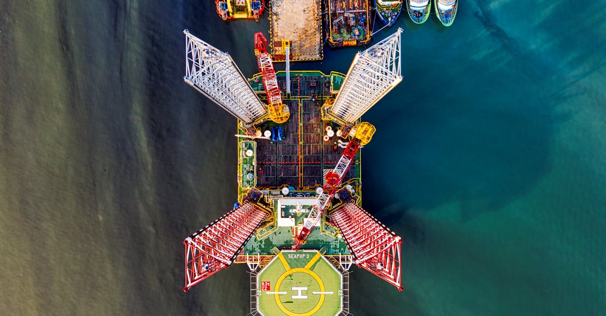 باكستان وساطة بين أمريكا وإيران وسط ارتفاع النفط