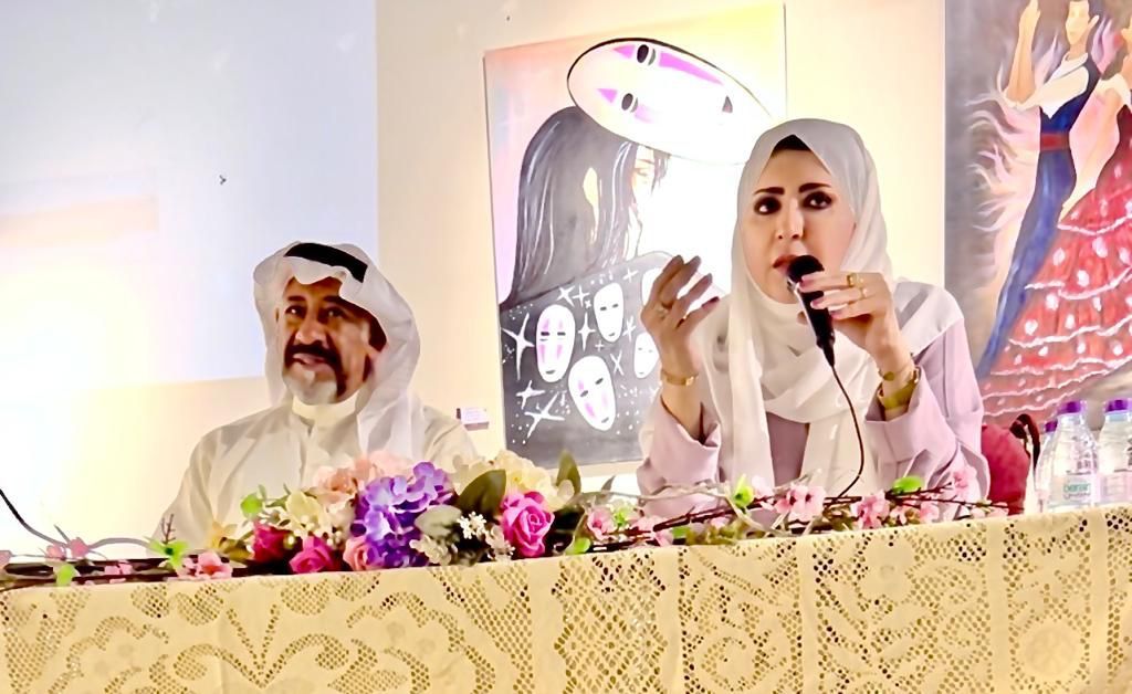 Explore the "Bunches of Light" Exhibition in Cairo