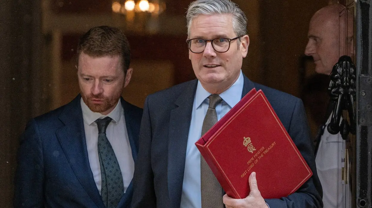 انتقادات لتعيين مانديلسون في السياسة البريطانية