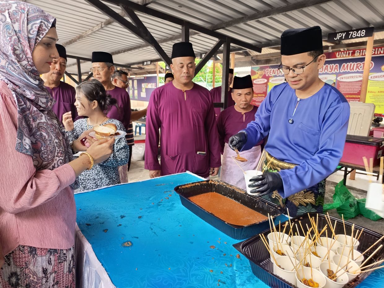 اجتماعات وزارة الاقتصاد الماليزية مع الشركات الصغيرة