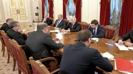 محادثات بوتين وعراقجي تعزز العلاقات الروسية الإيرانية