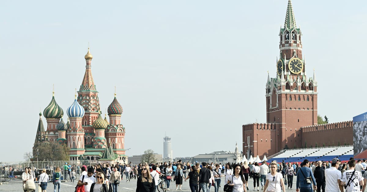 تطورات العلاقات الأمريكية الإيرانية مع زيارة عراقجي إلى موسكو