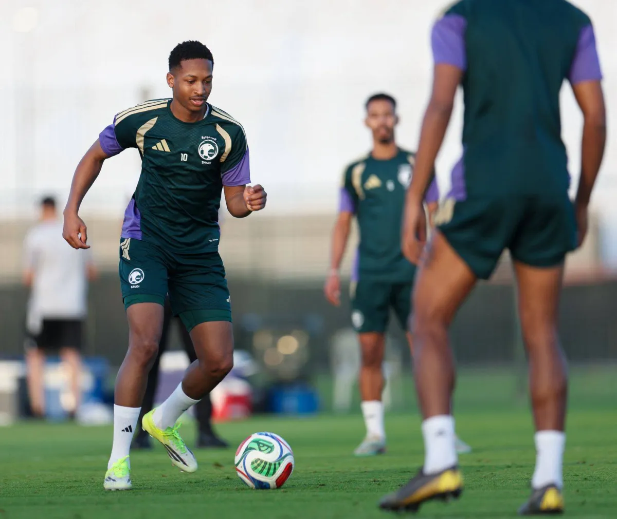 Exclure Fhad Al-Zubaidi du camp d'entraînement